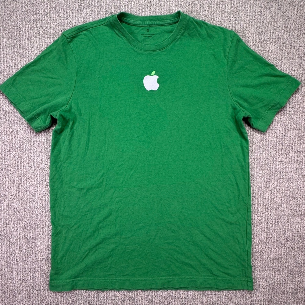 Apple Park Visitor Center Tee‎ Small Green Recycled Cotton Graphic Merch
